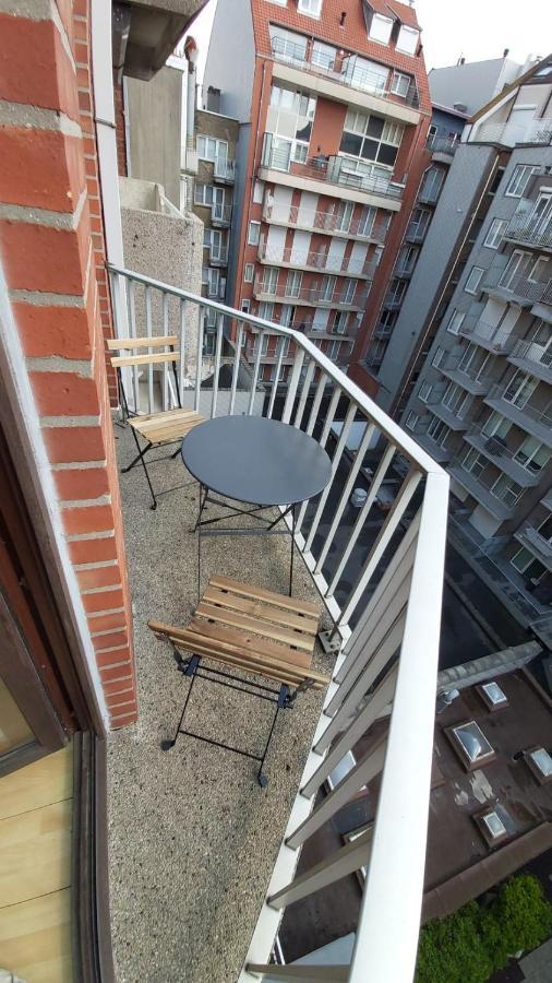 Appartement Met Zeezicht Op Het Van Bunnenplein Кноке-Хайст Екстериор снимка