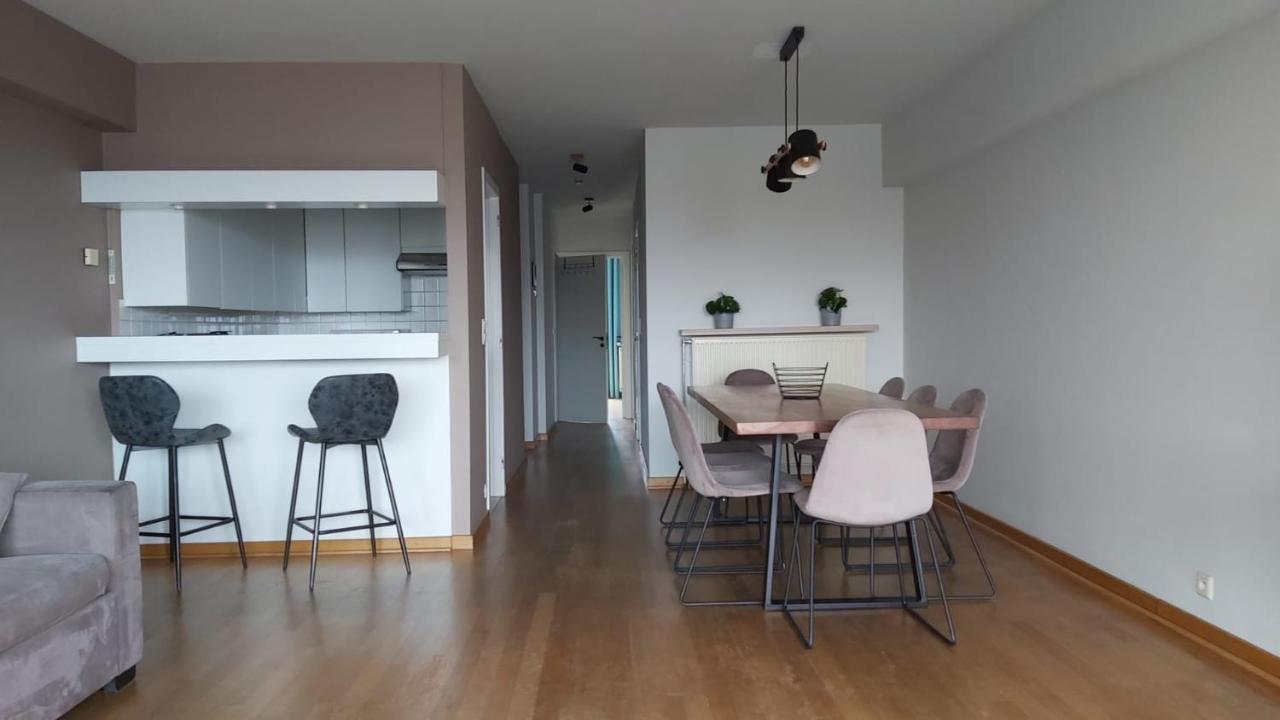 Appartement Met Zeezicht Op Het Van Bunnenplein Кноке-Хайст Екстериор снимка