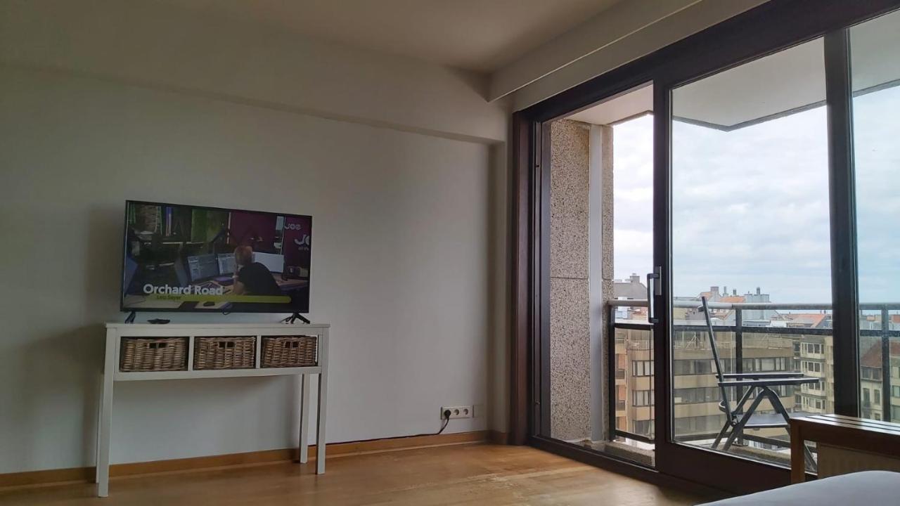 Appartement Met Zeezicht Op Het Van Bunnenplein Кноке-Хайст Екстериор снимка